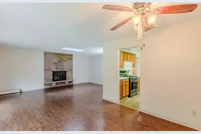 810 S Cline Avenue, Griffith, IN 46319 - Photo 7