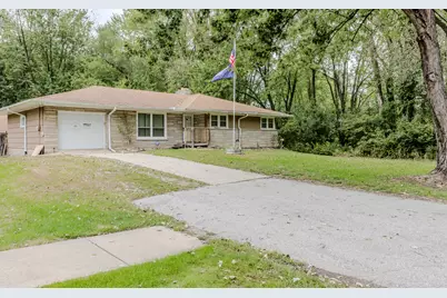 810 S Cline Avenue, Griffith, IN 46319 - Photo 3