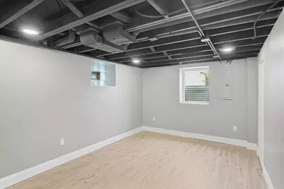 8412 W Taft Street, Merrillville, IN 46410 - Photo 13