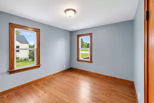 8412 W Taft St, Merrillville, IN 46410 - Photo 11