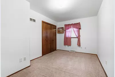 819 N Wiggs Street, Griffith, IN 46319 - Photo 13