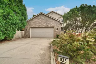 935 High Meadow Dr, Crown Point, IN 46307 - Photo 1