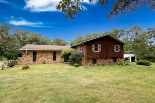 5174 E 1100 N, Demotte, IN 46310 - Photo 1