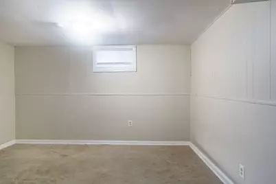 634 E 52nd Avenue, Gary, IN 46410 - Photo 17