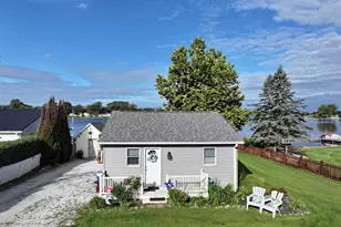 11086 W Silver Maple Dr, Kewanna, IN 46939 - Photo 3