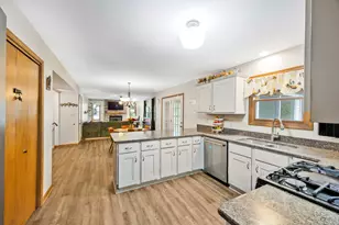 12211 S Williams Ct, Crown Point, IN 46307 - Photo 7