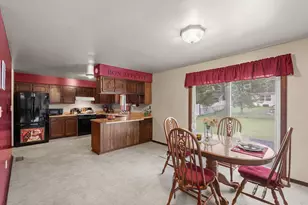 1117 E Greenwood Ave, Crown Point, IN 46307 - Photo 11