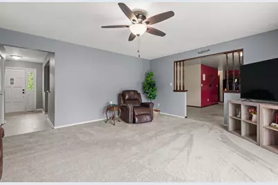 1117 E Greenwood Avenue, Crown Point, IN 46307 - Photo 7