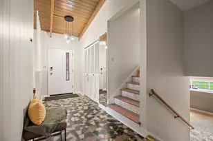 7001 Ash Pl, Gary, IN 46403 - Photo 5