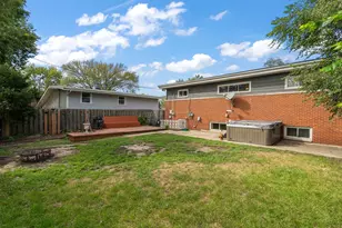 7001 Ash Pl, Gary, IN 46403 - Photo 37