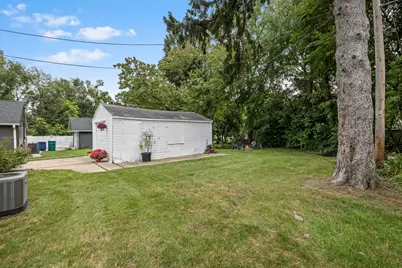 1418 Spruce Street, La Porte, IN 46350 - Photo 25