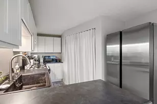 1418 Spruce St, La Porte, IN 46350 - Photo 17