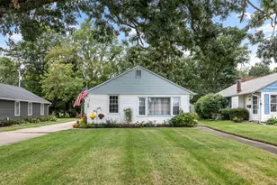 1418 Spruce St, La Porte, IN 46350 - Photo 3
