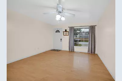 203 E Manor Drive, Griffith, IN 46319 - Photo 9