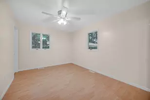 203 E Manor Dr, Griffith, IN 46319 - Photo 11