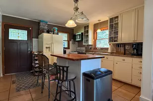 106 S Adams St, Hebron, IN 46341 - Photo 5