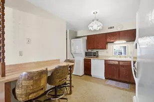 1738 Chelsea St, Schererville, IN 46375 - Photo 9