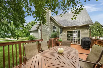 306 Heatherwood Drive E, Valparaiso, IN 46383 - Photo 39