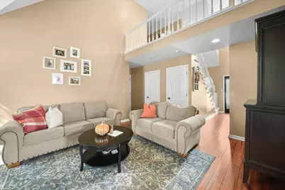 306 Heatherwood Drive E, Valparaiso, IN 46383 - Photo 7