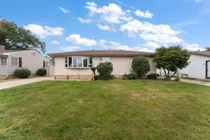 3527 43rd St, Highland, IN 46322 - Photo 1