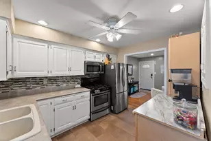 3527 43rd St, Highland, IN 46322 - Photo 9