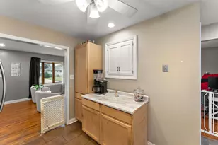 3527 43rd St, Highland, IN 46322 - Photo 11