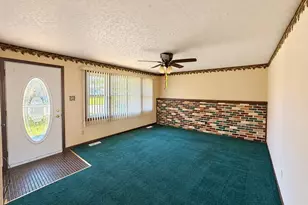 623 Old Forge Rd, Valparaiso, IN 46385 - Photo 5