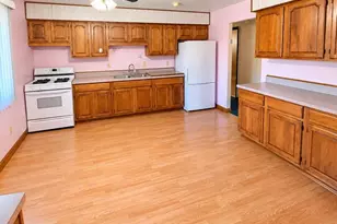 623 Old Forge Rd, Valparaiso, IN 46385 - Photo 3