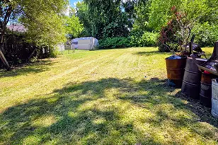 2527 Stevenson St, Gary, IN 46406 - Photo 9