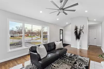 7525 Indian Boundary, Gary, IN 46403 - Photo 9
