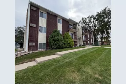 121 N West Street #16, Crown Point, IN 46307 - Photo 1