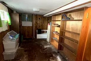 1055 N Vanderburg St, Gary, IN 46403 - Photo 9