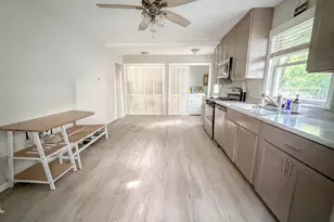 44 Lourdes St, Valparaiso, IN 46385 - Photo 5