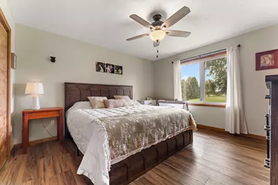 5482 E 400 N, Rolling Prairie, IN 46371 - Photo 15