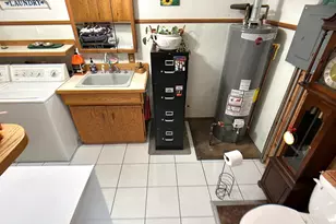 918 N Harvey St, Griffith, IN 46319 - Photo 17