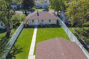 1242 W 1st Pl, Hobart, IN 46342 - Photo 19