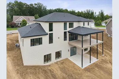 300 W Thistle Road, Valparaiso, IN 46385 - Photo 9