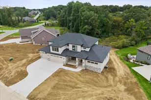 300 W Thistle Rd, Valparaiso, IN 46385 - Photo 5