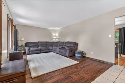 5038 W 87th Place, Crown Point, IN 46307 - Photo 3