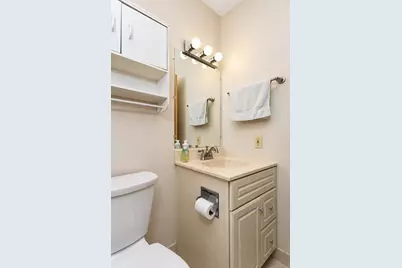 1086 Millpond Road #H, Valparaiso, IN 46385 - Photo 11