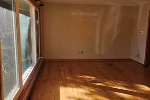 129 Concord Dr, Michigan City, IN 46360 - Photo 5
