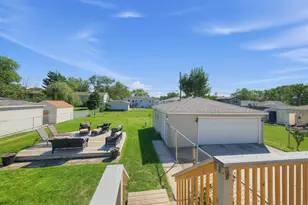 909 Tyler Ave, Dyer, IN 46311 - Photo 23