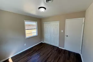 734 King St, Gary, IN 46406 - Photo 11