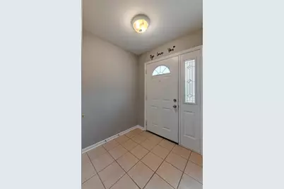 1048 N Woodlawn Avenue, Griffith, IN 46319 - Photo 5