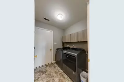 1048 N Woodlawn Avenue, Griffith, IN 46319 - Photo 15