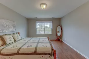 1048 N Woodlawn Ave, Griffith, IN 46319 - Photo 17