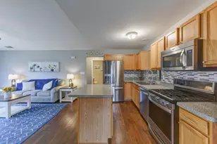 1048 N Woodlawn Ave, Griffith, IN 46319 - Photo 7