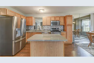 1048 N Woodlawn Avenue, Griffith, IN 46319 - Photo 9