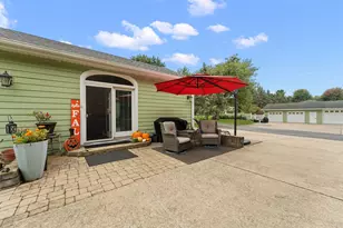 4307 N Campbell St, Valparaiso, IN 46385 - Photo 9