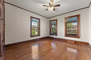 205 S Main St, Knox, IN 46534 - Photo 17
